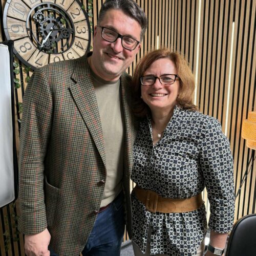 0aa21b51-55ee-46e1-8161-62404d114c01